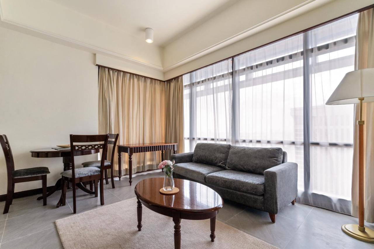 Luxhouz Suites At Times Square Куала Лумпур Екстериор снимка