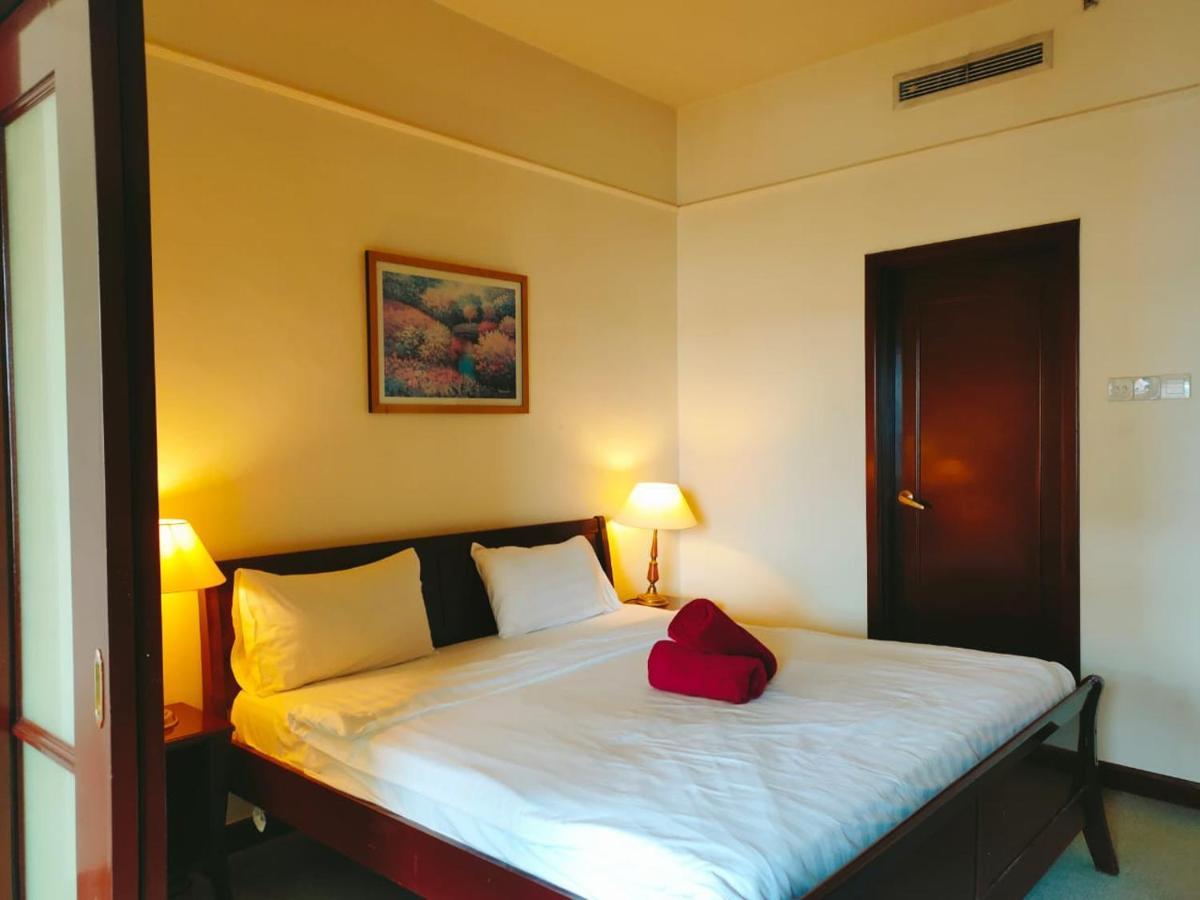 Luxhouz Suites At Times Square Куала Лумпур Екстериор снимка