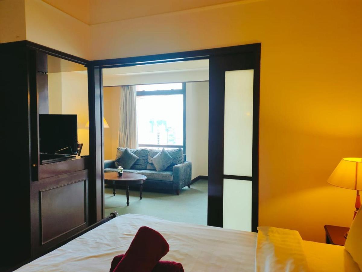Luxhouz Suites At Times Square Куала Лумпур Екстериор снимка