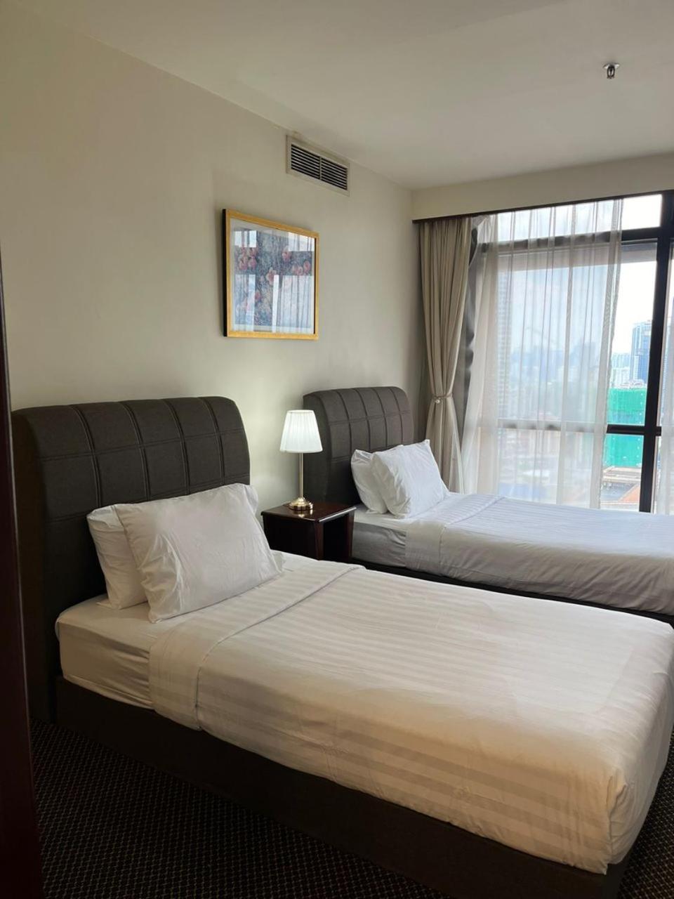 Luxhouz Suites At Times Square Куала Лумпур Екстериор снимка