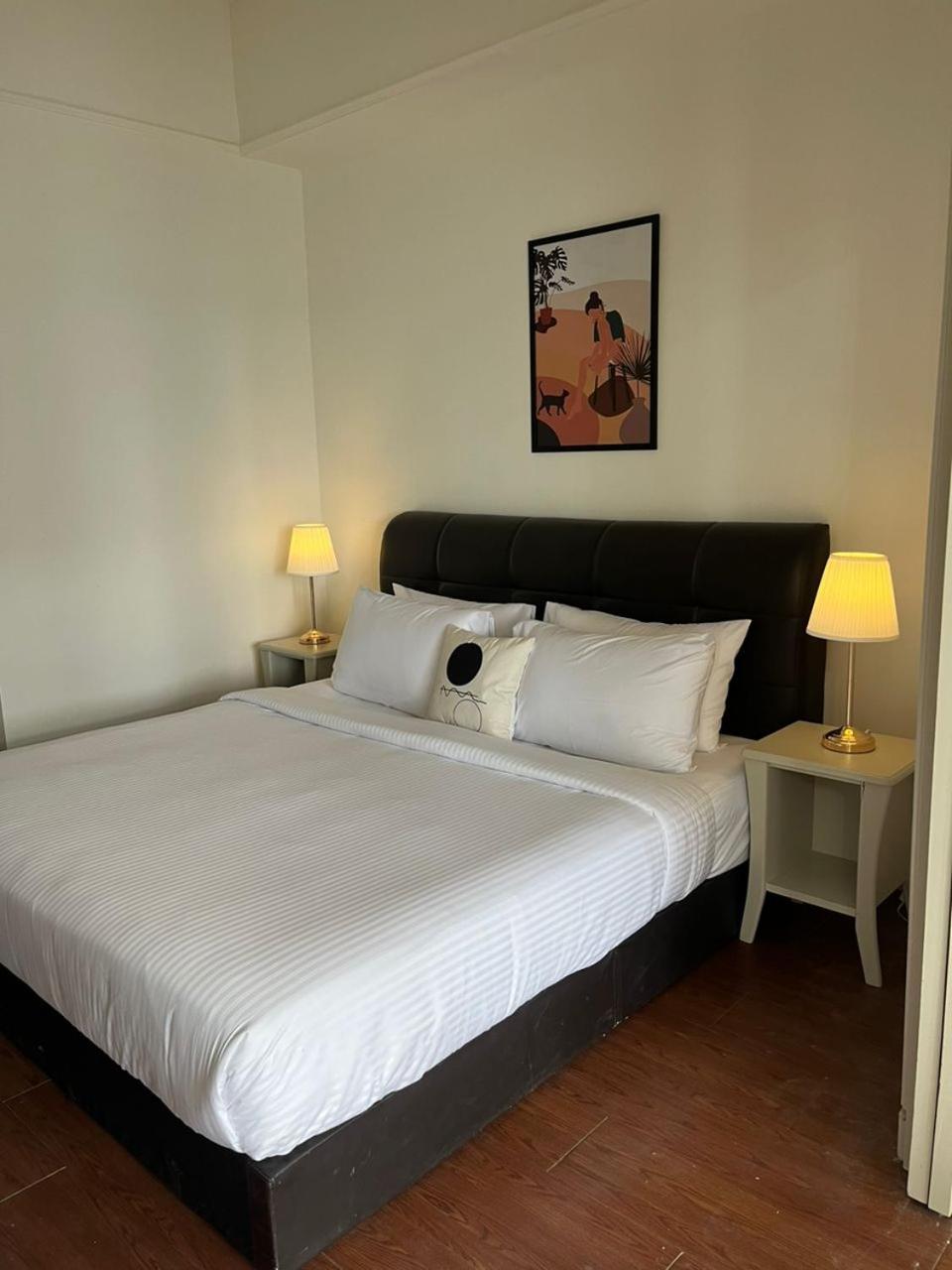 Luxhouz Suites At Times Square Куала Лумпур Екстериор снимка