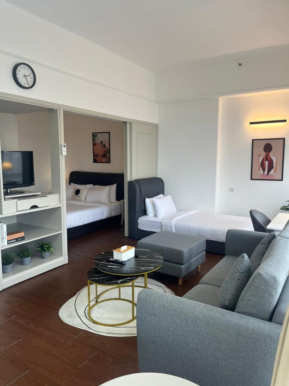 Luxhouz Suites At Times Square Куала Лумпур Екстериор снимка